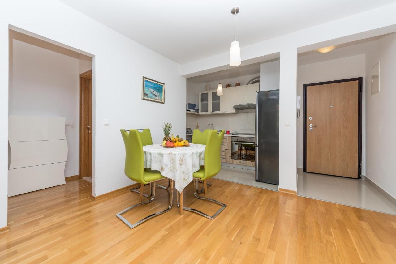 Neno Apartment Makarska Ngoại thất bức ảnh